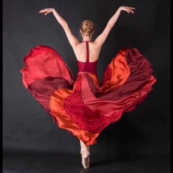 Meet your Posher, Ana - Picture 1 of 7